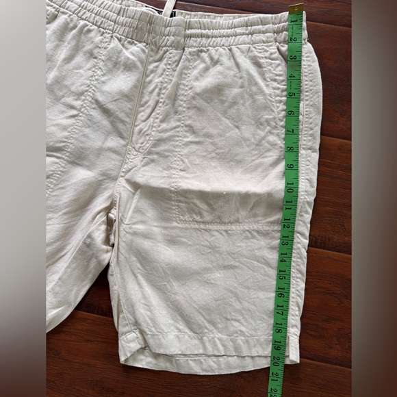 Todd Snyder Linen Shorts, 9” inseam with drawcord waist - Picture 5 of 6